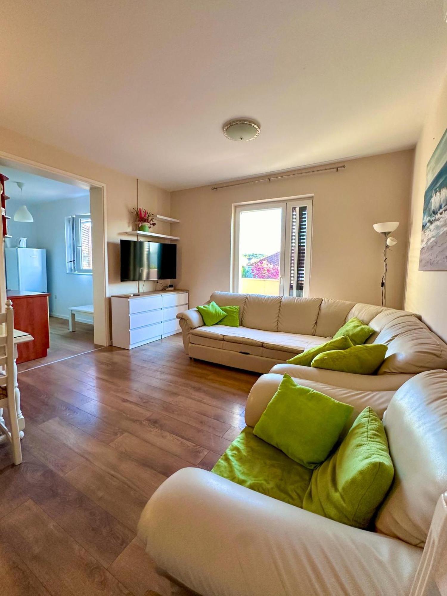 Apartment Ana Бетина Екстер'єр фото