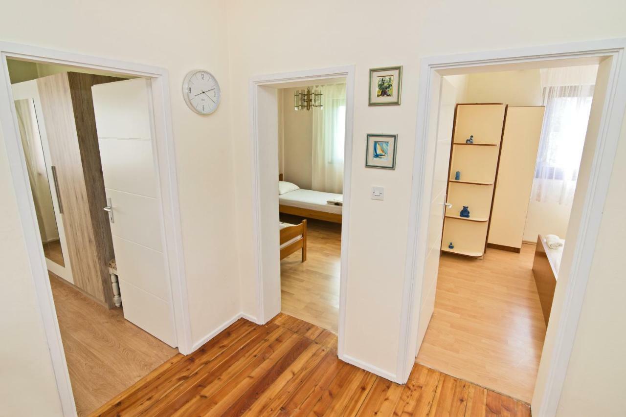 Apartment Ana Бетина Екстер'єр фото